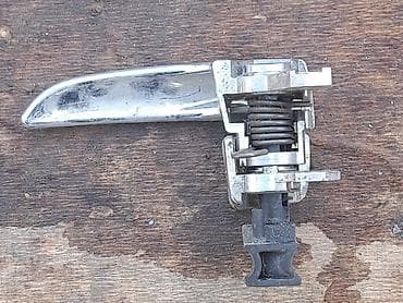 step spada: Передняя правая дверная ручка Дверная ручка Mazda Б/у, Оригинал — 2