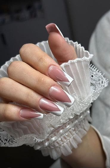 лампа для манекюра: Маникюр — прайс-лист и услуги Снятие покрытия: - От другого мастера — — 3