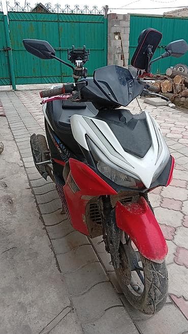 Скутер JILANG (надпись на борту) в спортивном стиле. Характеристики и — 5