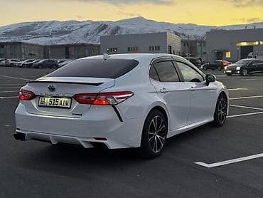 es 200: Toyota Camry: 2019 г., 2.5 л, Автомат, Гибрид, Седан — 4