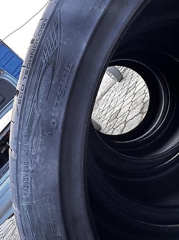 Шины: Разноширокий комплект На G05 В 22 диаметре Передние 275/35/22 Задние — 3