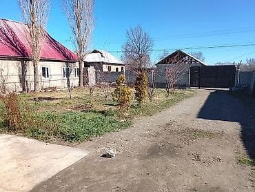 дом на калесох: СРОЧНО ПРОДАЕТСЯ ДОМ С УЧАСТОКОМ Район: Калыс-Ордо Участок: 6 соток — 10