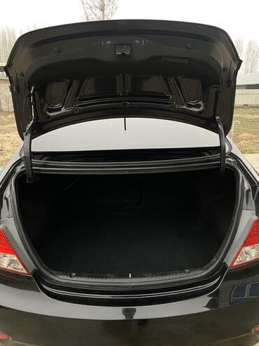 авто в аренду с последующим выкупом в бишкеке: Hyundai Solaris: 2013 г., 1.4 л, Механика, Бензин, Седан — 6