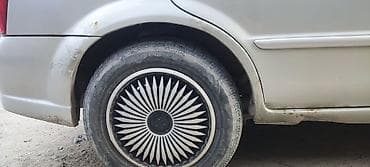 Mazda 323: 2003 г., Механика, Бензин, Седан