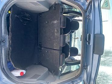 тойота приус с: Mazda 2: 2003 г., 1.4 л, Хэтчбэк — 9