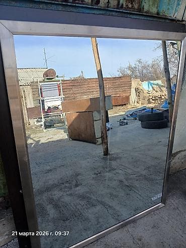 Зеркала: Зеркало прямоугольное с металлической рамой длина 113см ширина 95см — 1