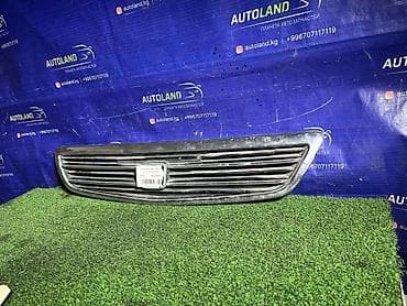 Автозапчасти: Решетка радиатора Honda 1994 г., Б/у, Оригинал — 2