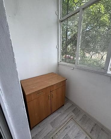 flat rent: 2 комнаты, С мебелью частично — 3