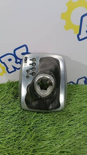 Infiniti FX37,накладка на кулису (чехол АКПП) at lalafo.kg Infiniti FX37,накладка на кулису (чехол АКПП)