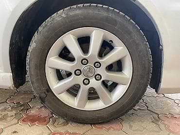 Транспорт: Toyota Ipsum: 2004 г., 2.4 л, Автомат, Бензин, Вэн/Минивэн — 5