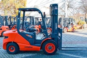 эксковатор 55: Погрузчик, 2024 г., Колесный, Вилочный — 1