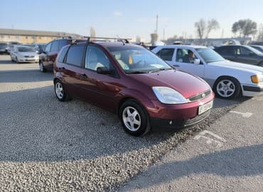 обмен дом на авто: Ford Fiesta: 2002 г., 1.3 л, Механика, Бензиновая, Хэтчбэк — 1