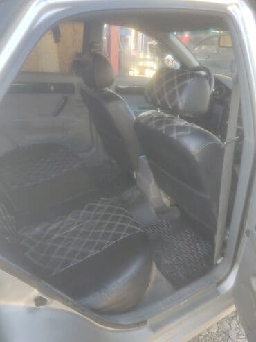 купить авто с пробегом от хозяина: Шевролет Лачетти Седан светло‑серебристого цвета. Основные — 7