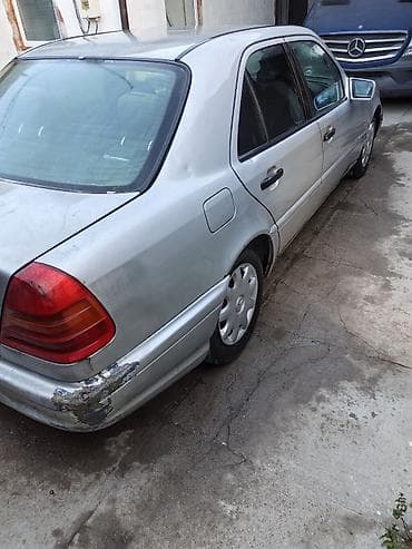 зеркалр: Mercedes-Benz C-Class: 1994 г., 2 л, Автомат, Бензин, Седан — 3