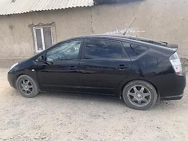 Продажа авто: Toyota Prius: 2005 г., 1.5 л, Автомат, Гибрид, Хэтчбэк — 2