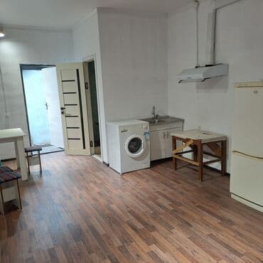 блярд аренда: Сдаётся студия с отдельным входом. Планировка и оснащение: - — 2