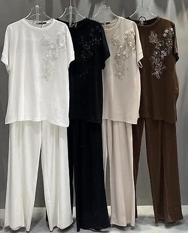 ростовой костюм: Женский комплект из трикотажа: свободная футболка + широкие брюки. - — 1