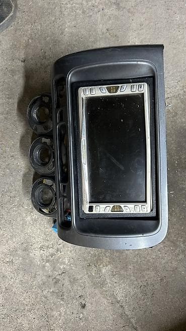 garmin часы бишкек: Автомобильная магнитола с экраном в комплекте с центральной передней — 1