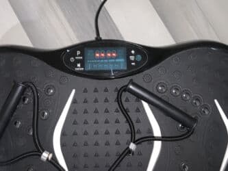 массажный диван: Массажное кресло, Б/у, Бесплатная доставка, цвет - Черный — 3