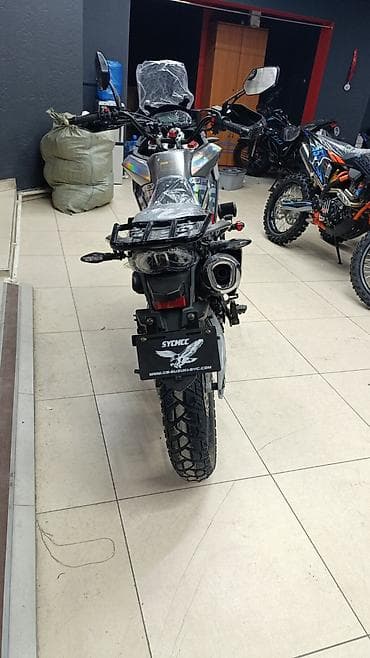 мотоцикл 300: Мотоцикл SYCMC ADV 300cc - Класс: турист-эндуро/адвентур. - Объем — 1