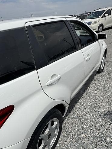 Транспорт: Toyota Ist: 2004 г., 1.3 л, Автомат, Бензин, Хэтчбэк — 4