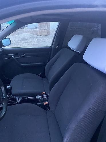 разбор ауди с3: Audi S4: 1992 г., 2.3 л, Механика, Бензин, Седан — 10