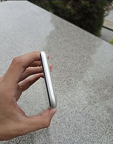 iphone 12 plus: IPhone 11, Б/у, 64 ГБ, Серебристый, Защитное стекло, 66 % — 3