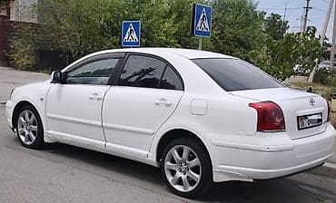 Toyota Avensis: 2005 г., 2 л, Автомат, Бензин, Седан — 4