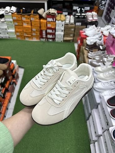 Лёгкие повседневные кроссовки цвета экрю/молочного оттенка. - Верх