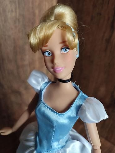 Кукла Золушка оригинал от Disney Store. Состояние отличное, была