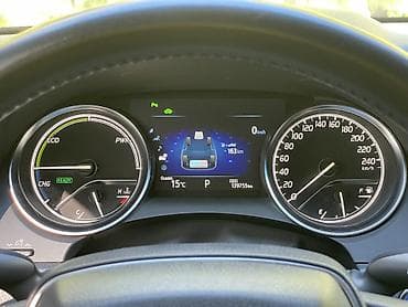 crown 2018: Toyota Camry: 2018 г., 2.5 л, Вариатор, Гибрид, Седан — 5