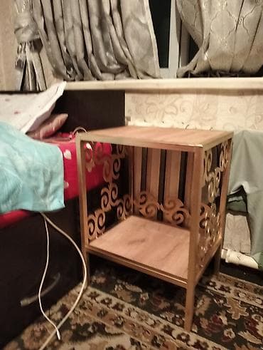 Офис эмереги: Керебеттин жанындагы тумба, Күзгүсүз, түсү - Алтын, Жыгач — 2