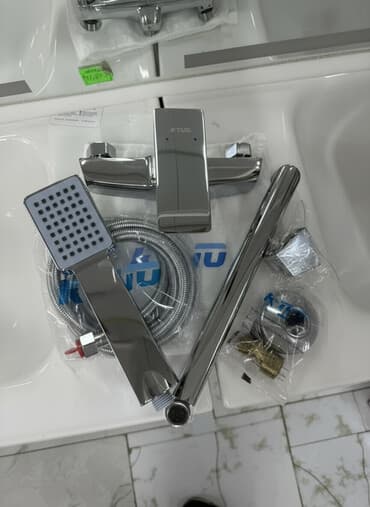 умывальник на: Хромированный смеситель для ванны KTYD, предназначенный для настенного — 1