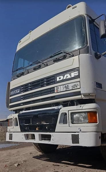 fit 2004: Тягач, DAF, 1995 г., Без прицепа — 1