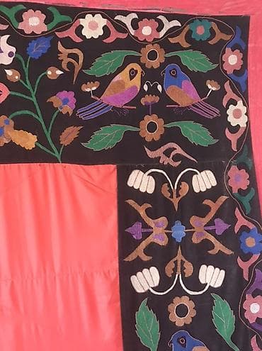 искусственные цветы для интерьера бишкек: Ручная вышивка «Сузане» с птичками и цветами - Традиционная узбекская — 3