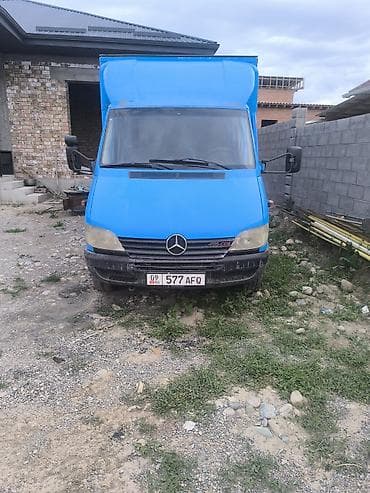 мерседес 210 капот: Легкий грузовик, Mercedes-Benz, Стандарт — 1