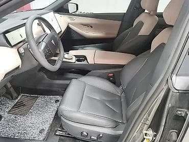 corolla e150: Changan : 2025 г., 1.5 л, Робот, Электромобиль, Лифтбек — 7