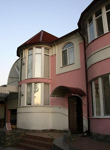 сдаю особняки: 240 м², 5 комнат, Бронированные двери, Евроремонт, Забор, огорожен — 2