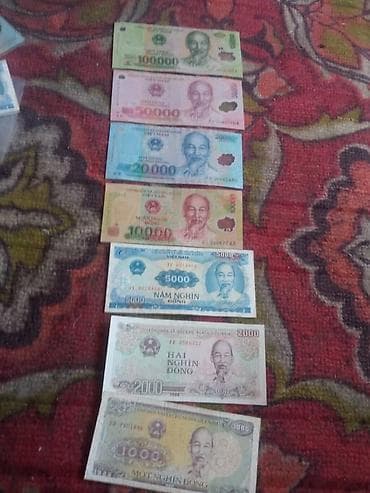 Искусство и коллекционирование: Продаю купюры, первое фото по 100с, второе по 200с, третье немецкие — 5