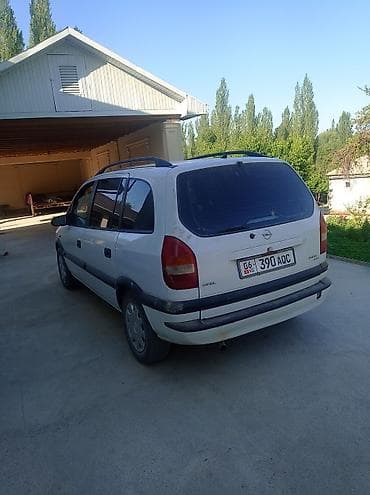 Opel Zafira: 2001 г., 1.8 л, Кол менен иштөөчү, Бензин, Вэн/Минивэн — 1