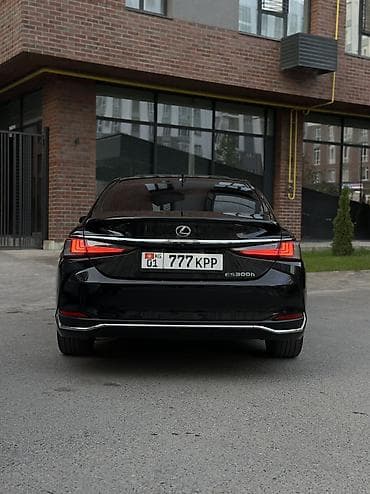 Lexus: Lexus ES: 2023 г., 2.5 л, Автомат, Гибрид, Седан — 9