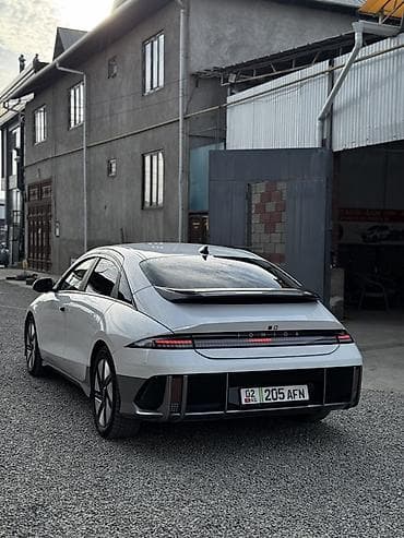 hyundai sonata2017: Hyundai Ioniq 6: 2023 г., Автомат, Электромобиль, Седан — 5