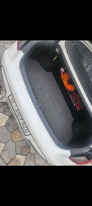 01: Hyundai Elantra: 2019 г., 2.5 л, Бензин, Седан — 7