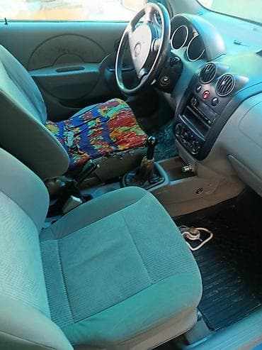 х2 00: Chevrolet Aveo: 2005 г., 1.2 л, Хэтчбэк — 6