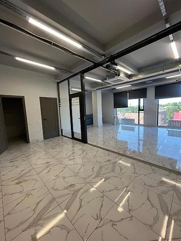 работа рынок баят: Аренда офисов, 98 м², В бизнес центре, С системой безопасности, С юридическим адресом — 1