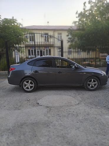 Hyundai Elantra: 2008 г., Кол менен иштөөчү, Бензин, Седан — 3