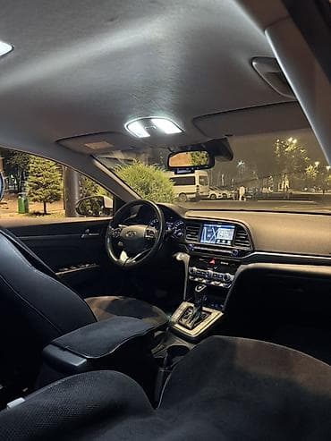 byd e9: Hyundai Avante: 2019 г., 1.6 л, Автомат, Газ, Седан — 4