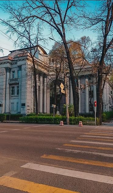 дзержинка: Продажа магазинов В жилом доме, 340 м², Евроремонт, Цокольный этаж этаж — 2