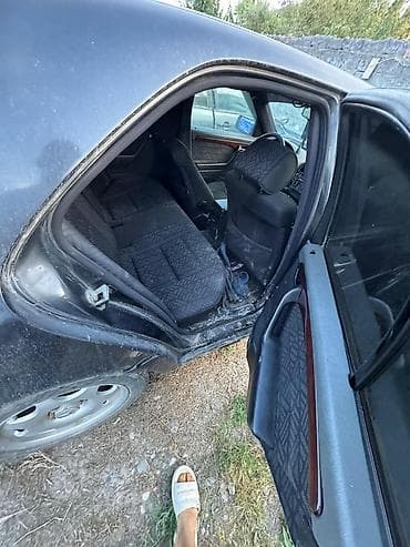 дтп мерс: Mercedes-Benz C-Class: 1995 г., 2 л, Автомат, Бензин, Седан — 7