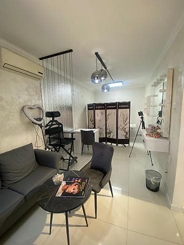 Продажа офисов 45 м², С ремонтом, С мебелью, Многоэтажное здание, 1 этаж — 3